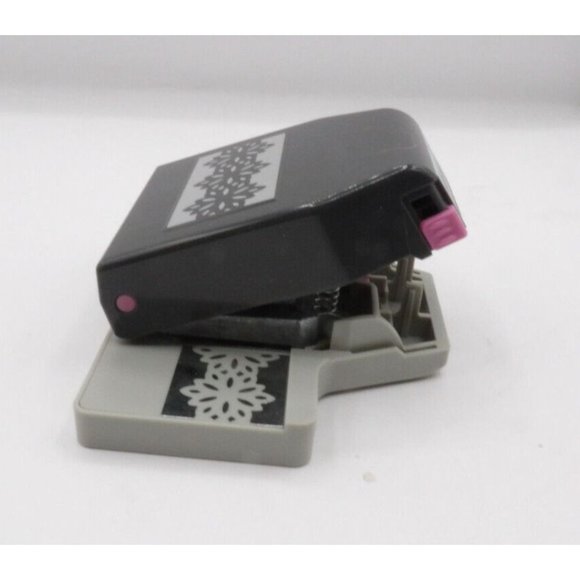 Border Punch Lace Edging 2 options  Stampin Up! - Picture 4 of 4